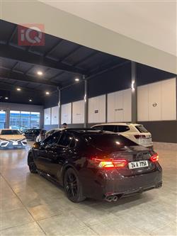 تۆیۆتا کامری